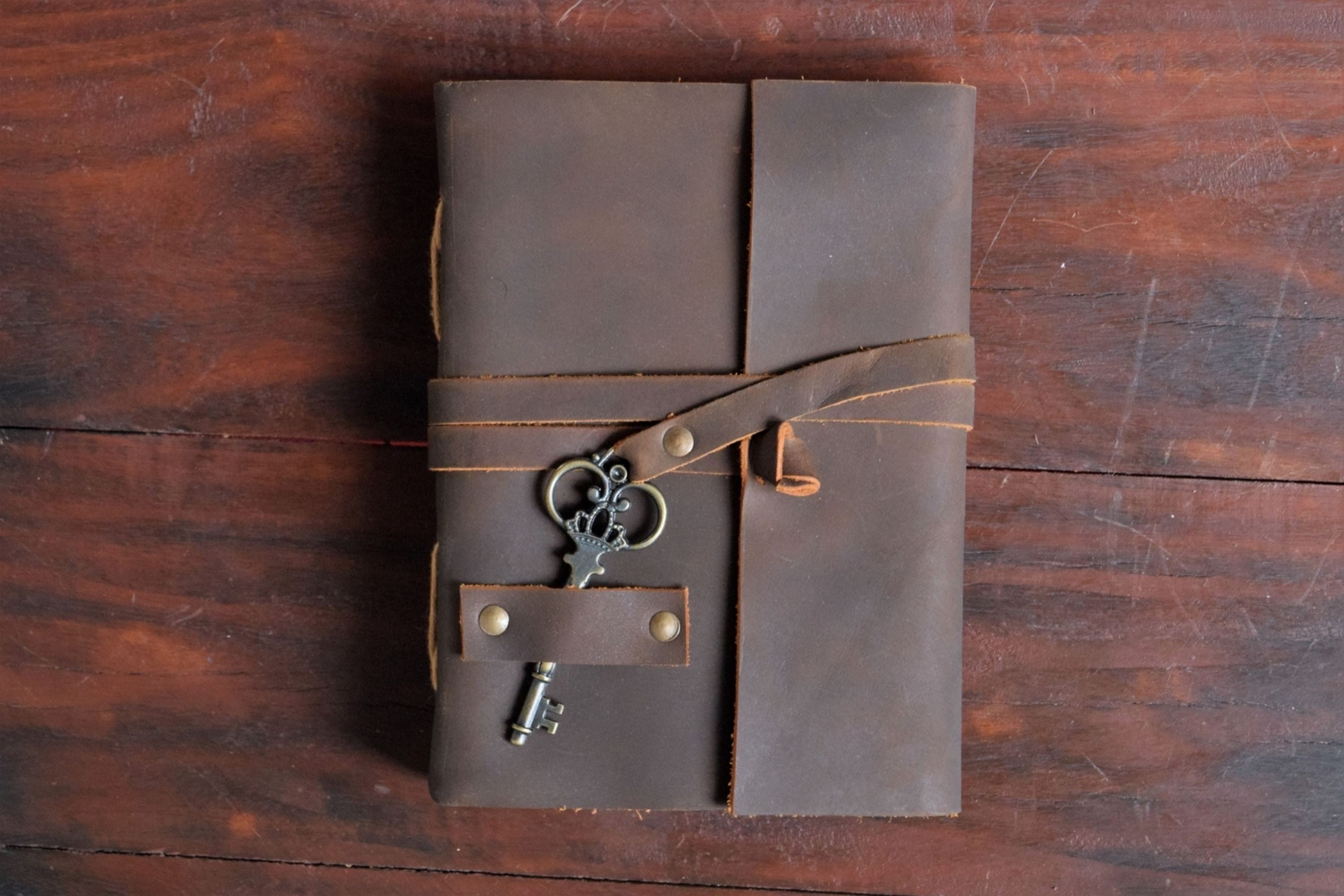 Gift for writers - Crown key buff leather journal