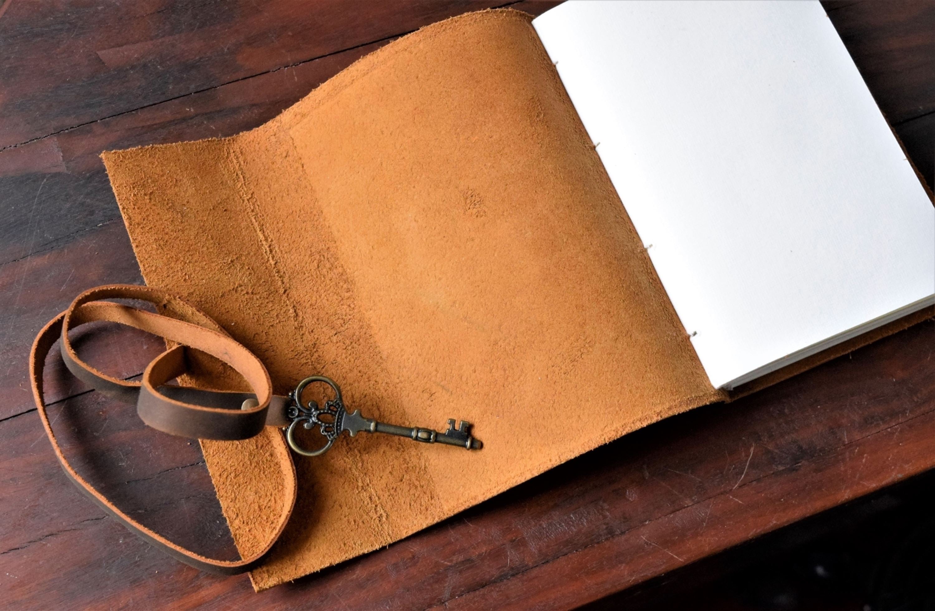 Gift for writers - Crown key buff leather journal