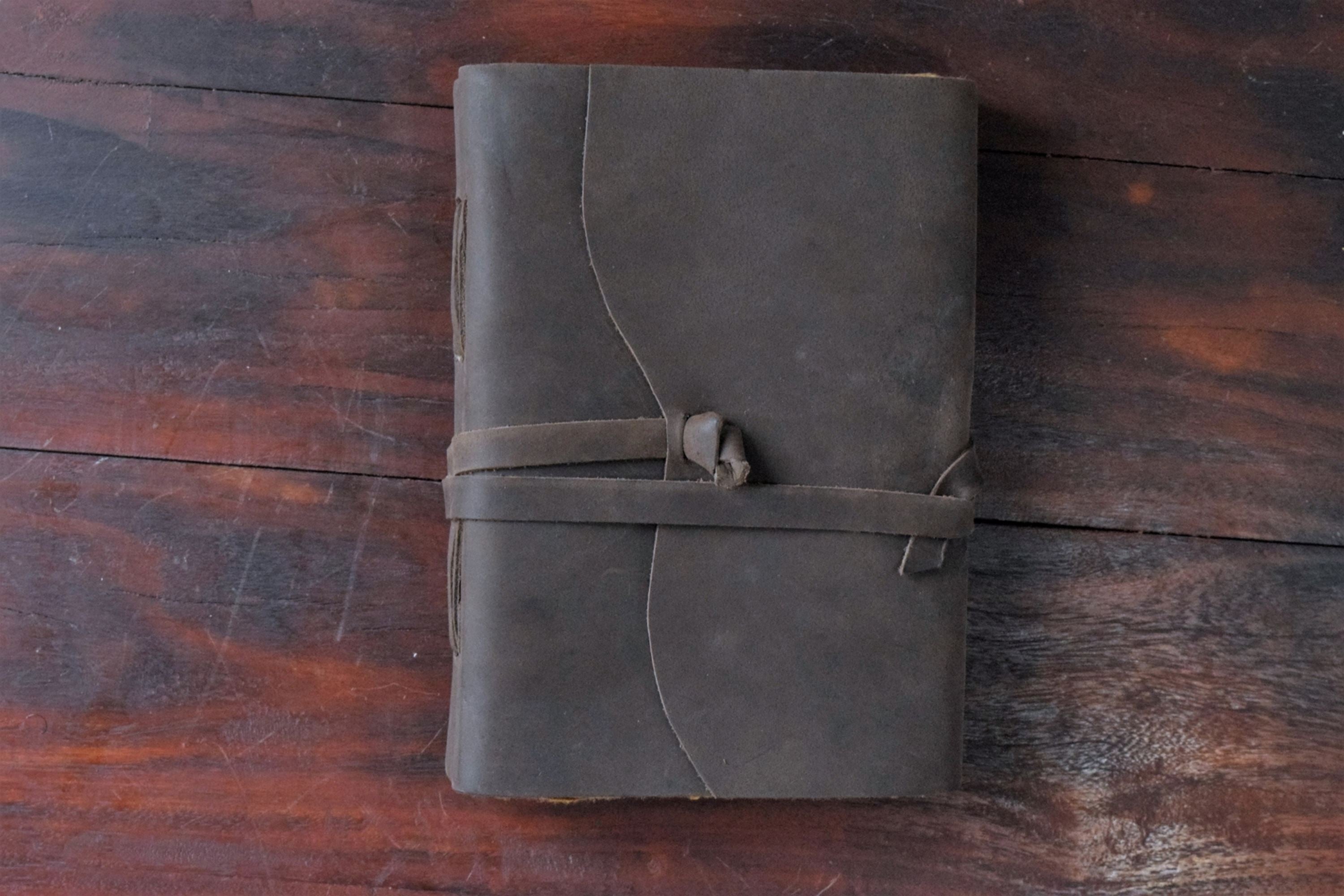 Gift for traveler - plain buff leather journal