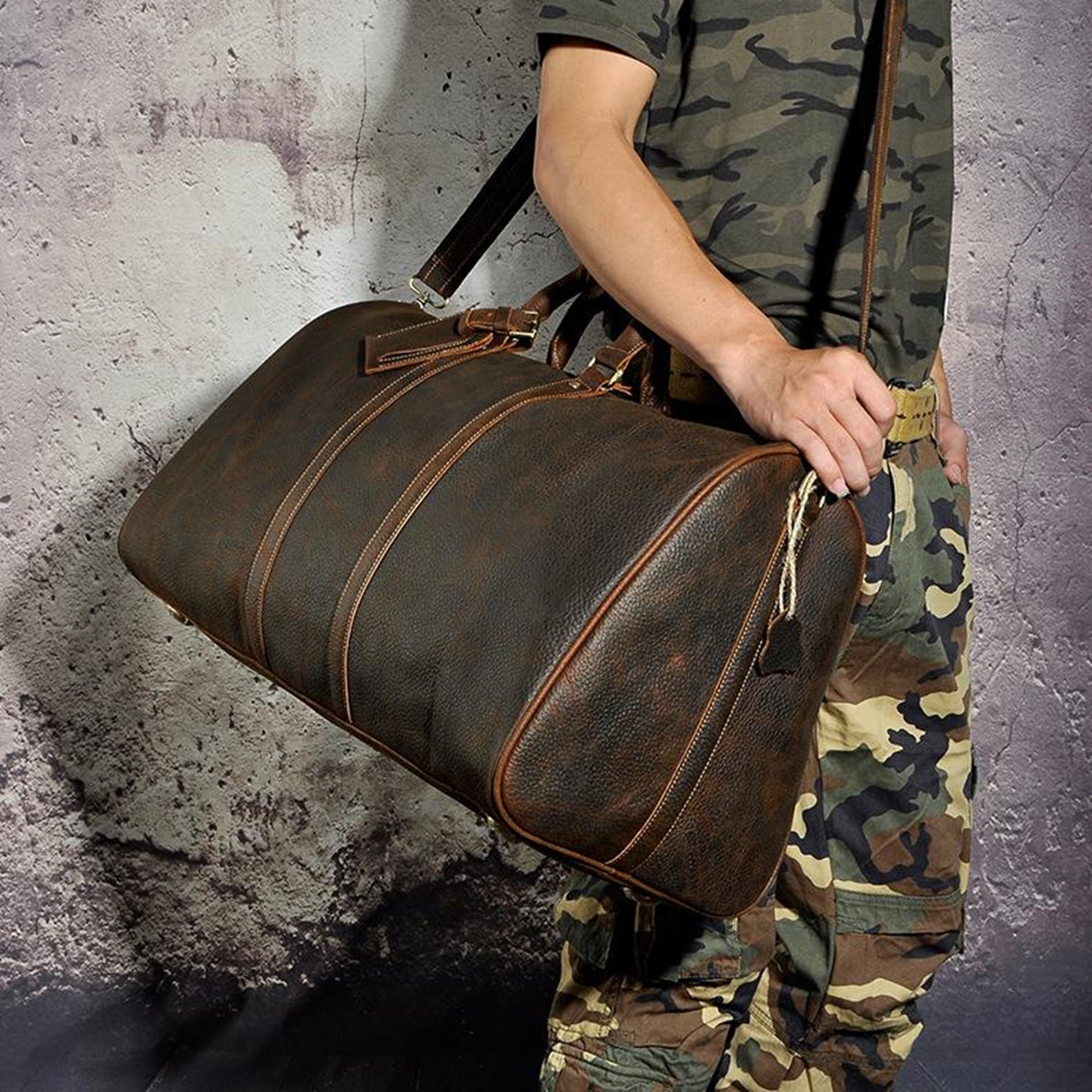 Premium Full Grain Handmade Leather Duffel Bag for Travelling