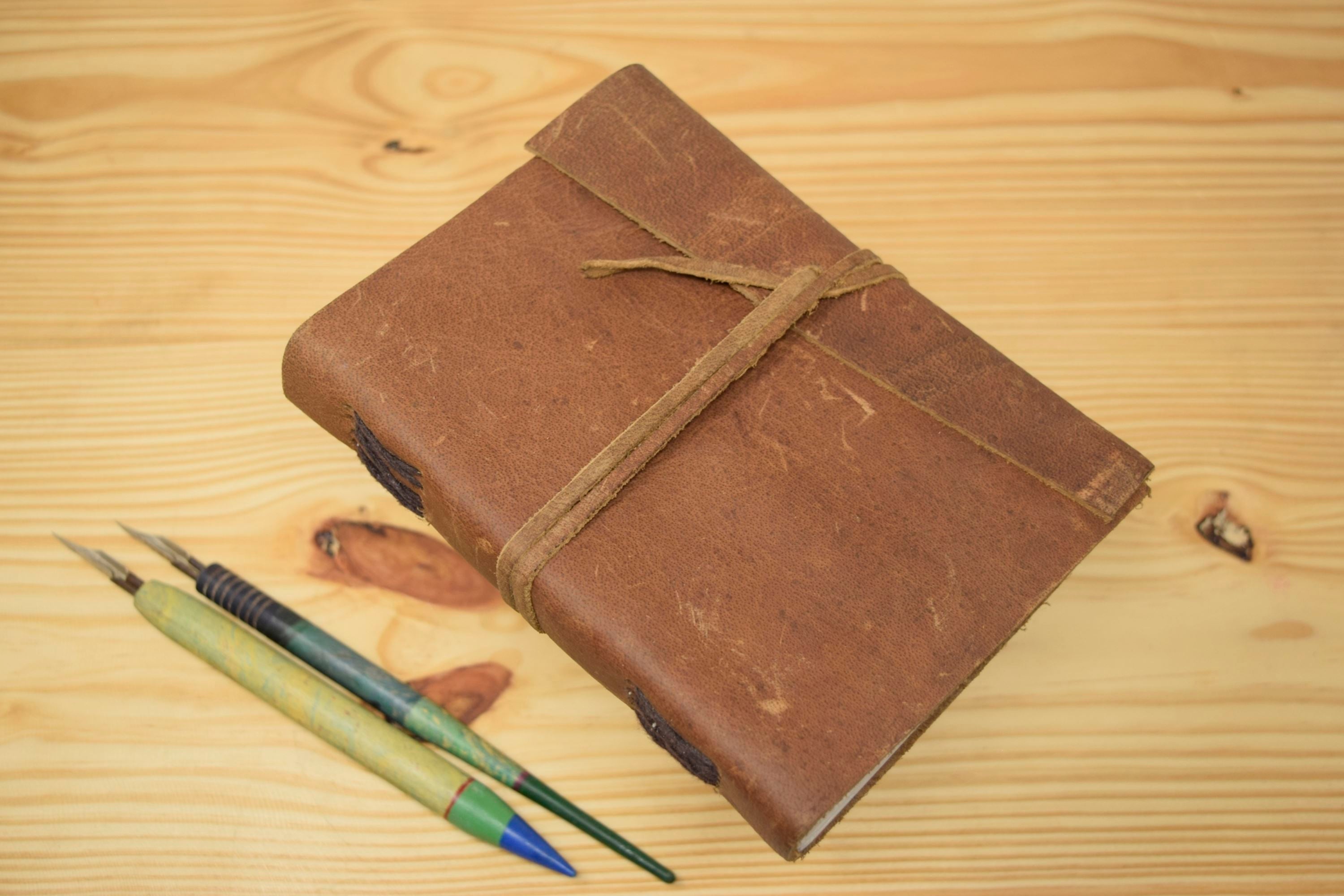 leather bound journal - minimal hunter buff dori